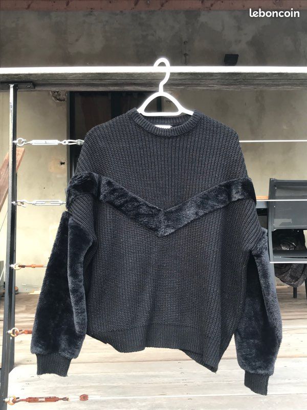 Vêtements à vendre 5 euros (image 1)