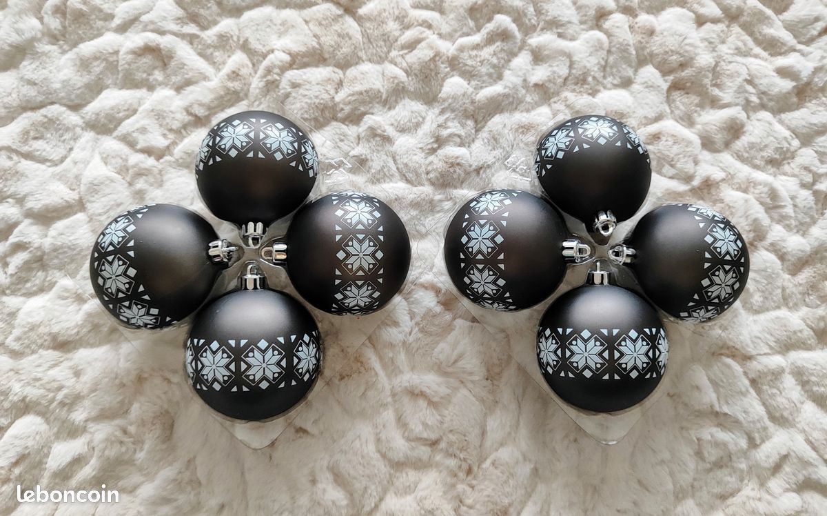 🖤 Chic & Graphique : Lot de 8 Boules de Noël Ikéa Noir & Blanc (image 3)