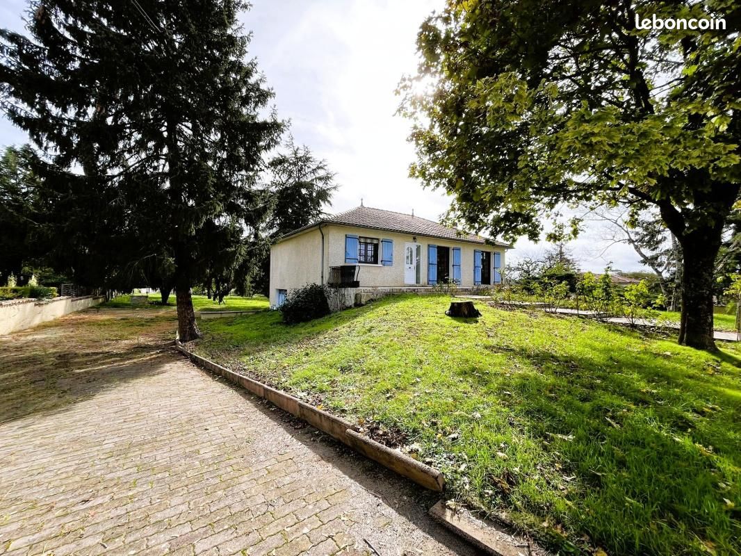 Maison 4 pièces 111 m² · à Taponnat-Fleurignac · 111 m² · 145 000 €