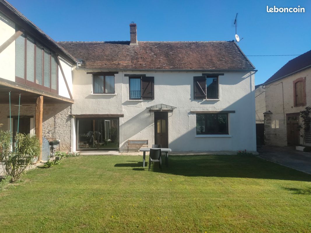 Maison 5 pièces 216 m² · à Grangermont · 216 m² · 345 000 €