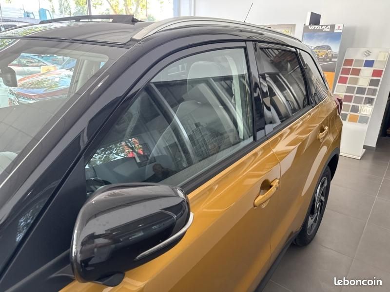 Suzuki Vitara 1.4 Boosterjet Hybrid 110ch Style Auto MY25 (image 19)