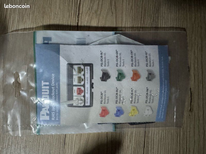 PANDUIT 10 Data Comm Jack inserts and 1 Key (image 2)