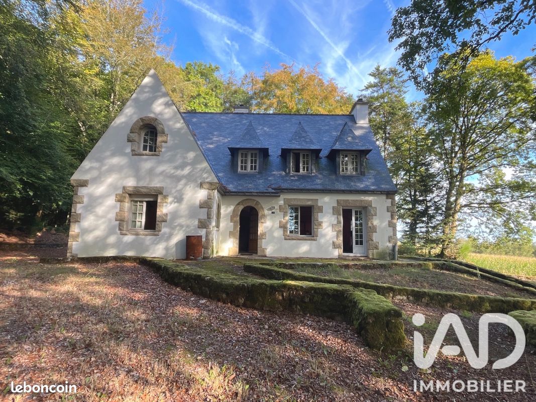 Maison 6 pièces 184 m² · à Saint-Gonnery · 184 m² · 190 000 €