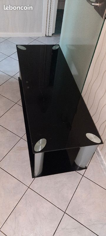 Vend très beau meublé télé verre tremper avec pied ouvant suspendre télé (image 1)