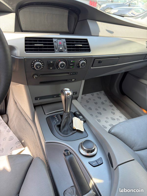 BMW Série 5 525d 2.5d 177cv BVA (image 10)