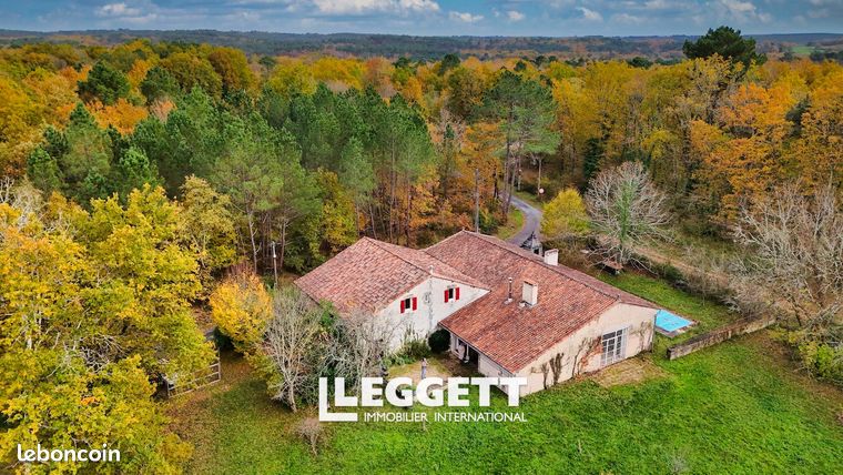 Maison 7 pièces 272 m²