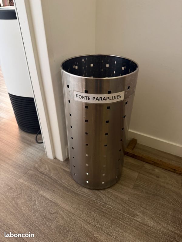 Porte-parapluie Universel XXXL - Noir - Neuf En Plastique