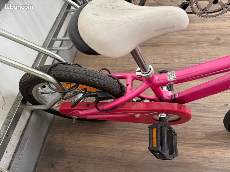 Vélo fille Specialized Hotrock 16 pouces (image 4)