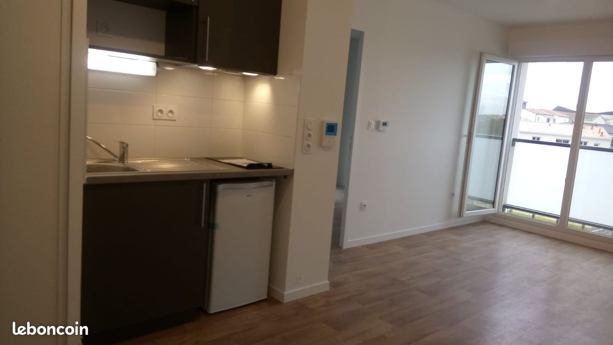 T2 de 40 m² proche FAC - Poitiers 86000 (image principale 1)