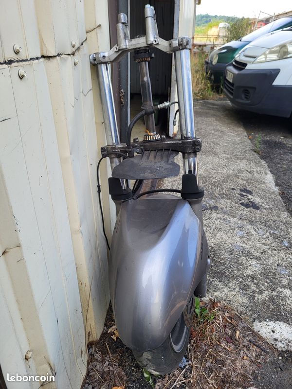 Fourche complete avec roue 650 burgman executive (image 3)