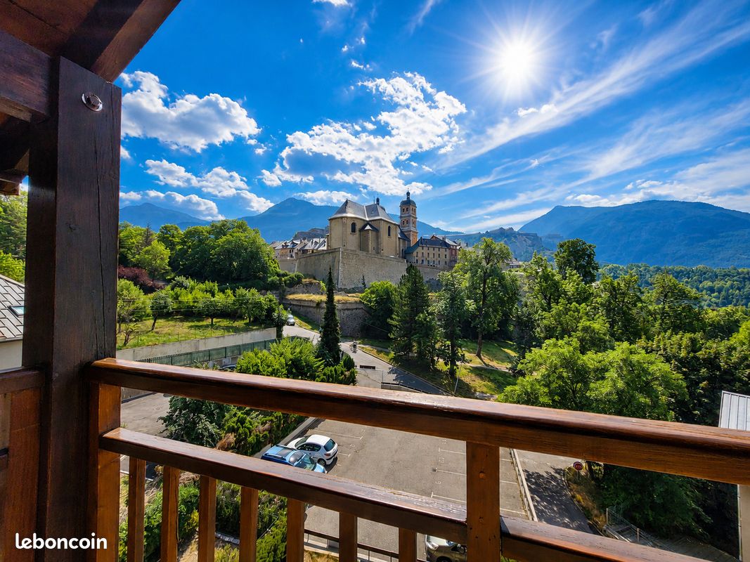 Appartement 4 pièces 114 m² · à Briançon · 114 m² · 449 000 €