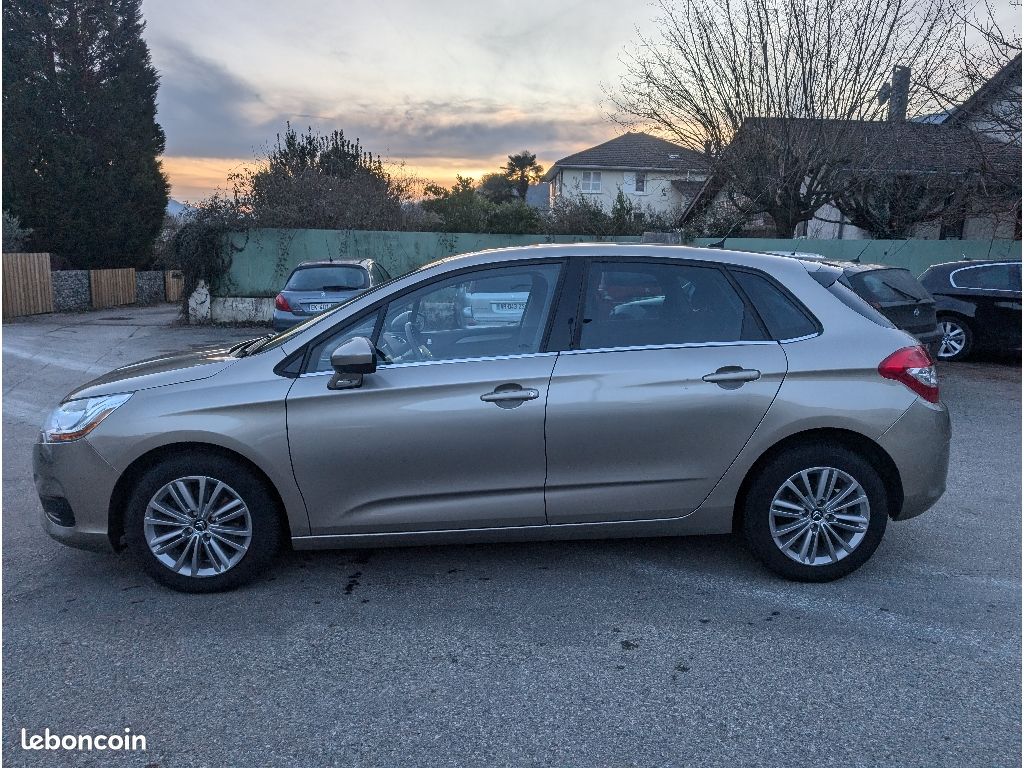 Citroën C4 VTi 120 Confort A (image 3)