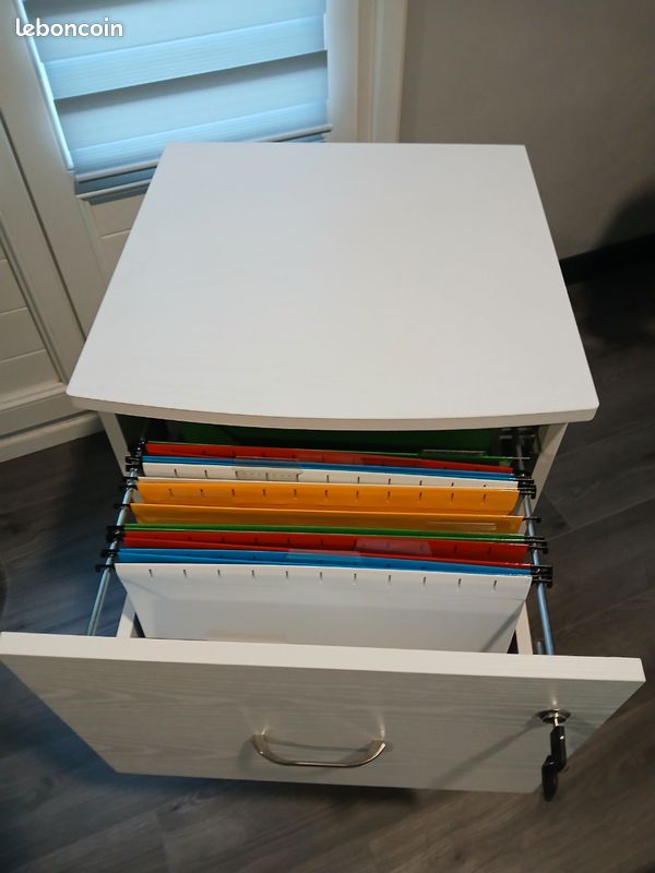 Meuble de bureau (image 1)