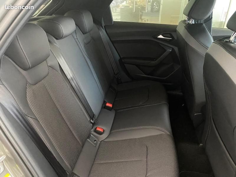 Audi A1 Sportback 30 TFSI 116ch S line S tronic 7 (image 17)