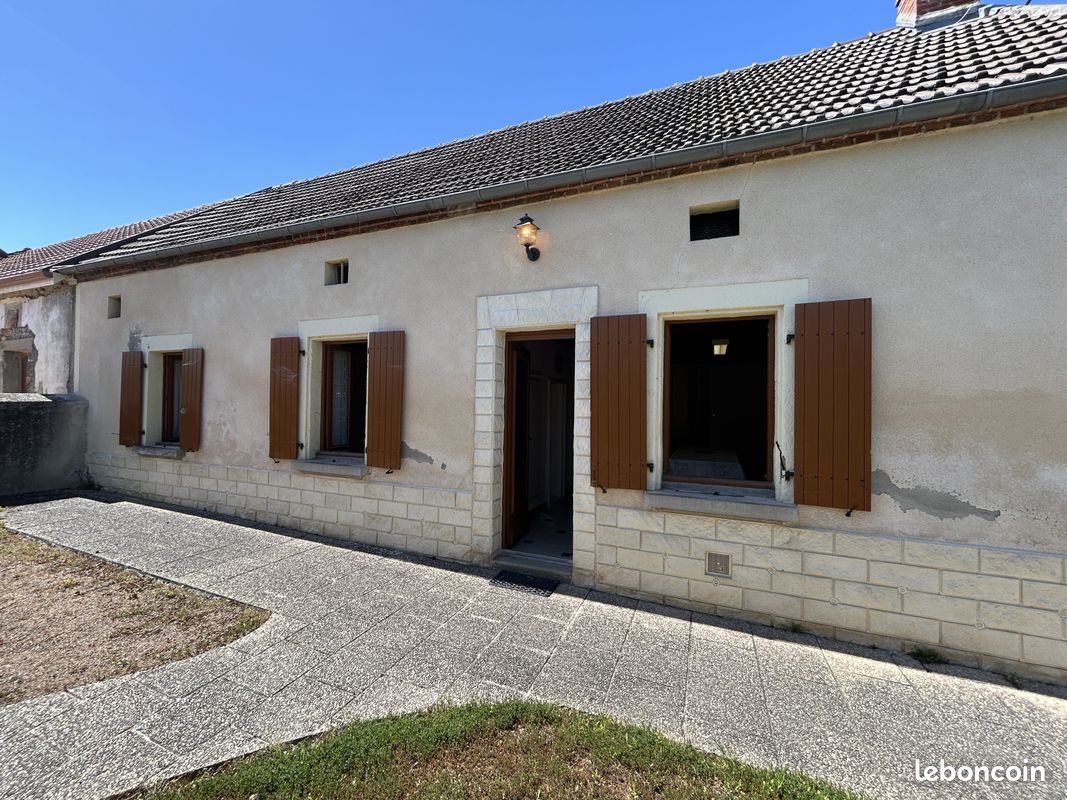 Maison 5 pièces 103 m² · à Malicorne · 103 m² · 68 000 €