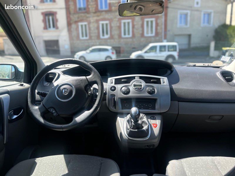 Renault Grand Scénic II 1.5 DCI 105 cv 7 PLACES (image 3)