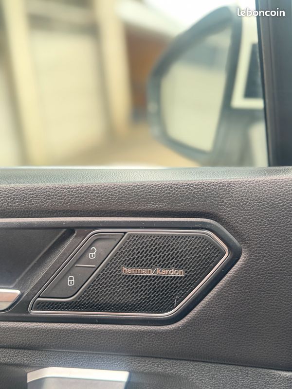Volkswagen Tiguan 2.0 TDI 150ch R-Line DSG7 - Harman Kardon (image 9)