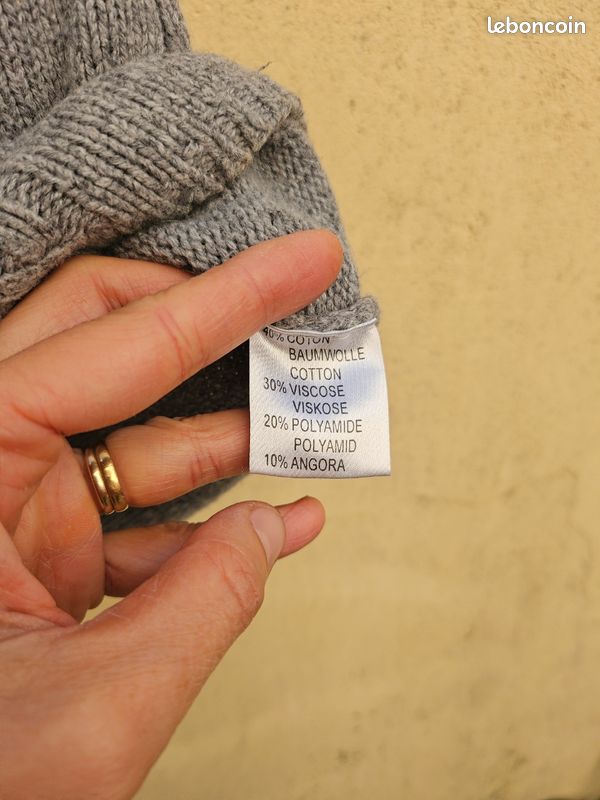 Robe Gris manches courtes avant première XS
Taille 14 ans XS
État voir photos
Valisenoirairtex (image 6)
