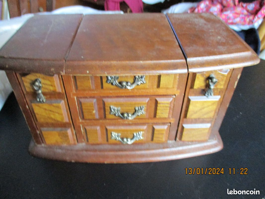 Coffre à bijoux (image 1)