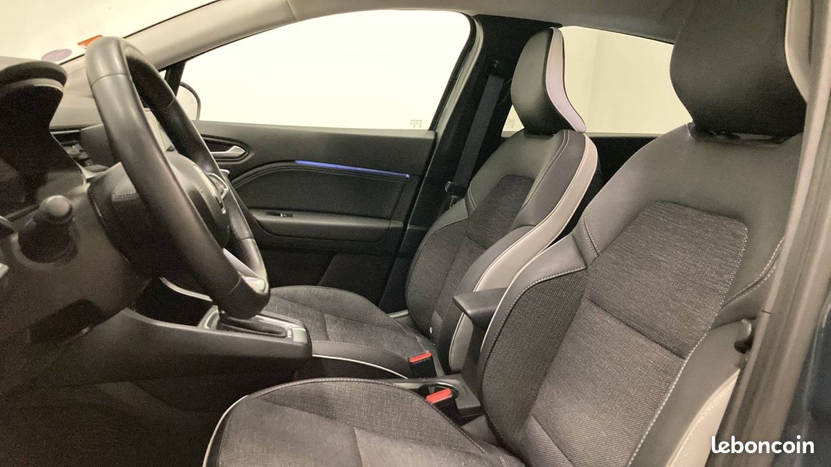 Renault captur e tech full hybrid 145 techno (image 12)