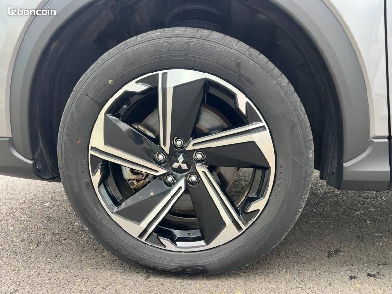 Mitsubishi Eclipse Cross 2.4 MIVEC PHEV 188ch Business 4WD (image 13)