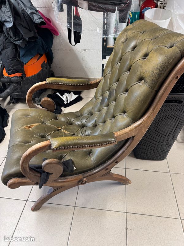 Fauteuil cuir et bois (image 2)