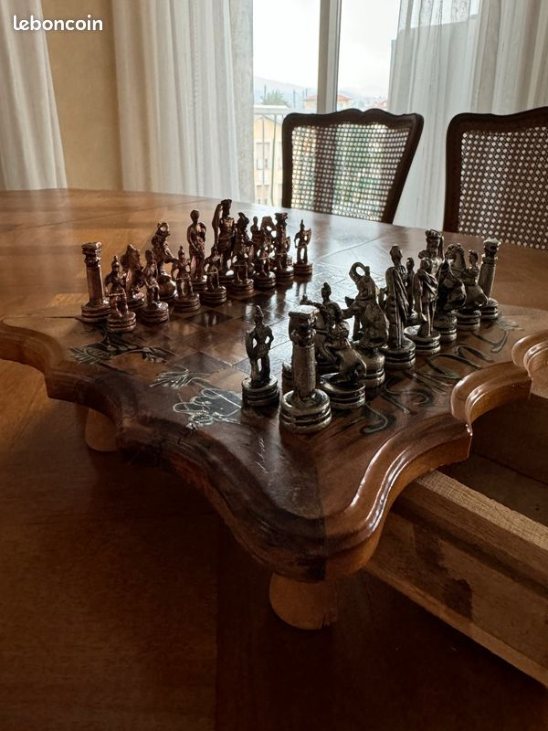 Jeu d’échec en bois (image 2)