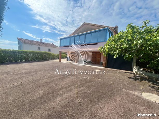 Maison 3 pièces 105 m²