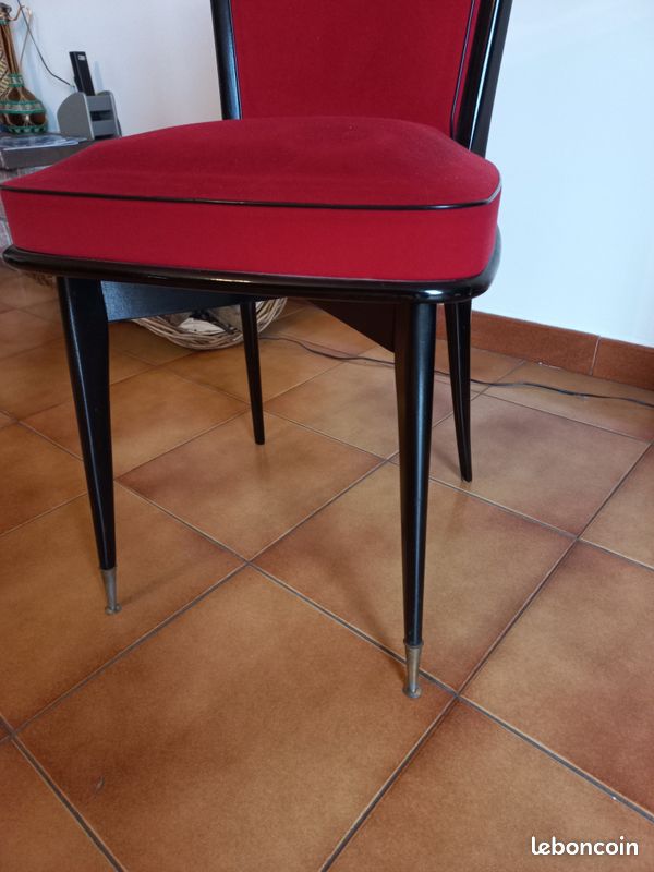3 très belles chaises en bois noir et velours rouge (image 3)