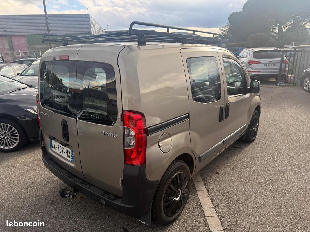 Citroen nemo combi 1.4 hdi 70 attraction 2009 (image 2)