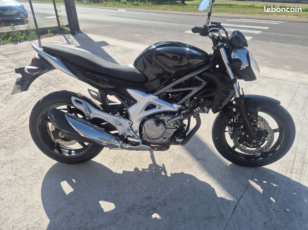 Suzuki gladius A2 (image 3)