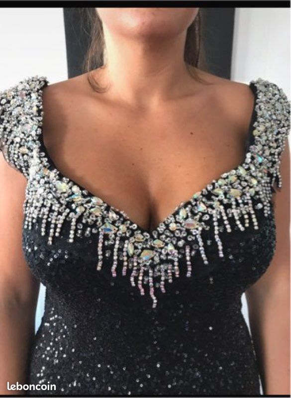 Robe de soiree longue noir avec perles chic et elegante bon prix | – fr
