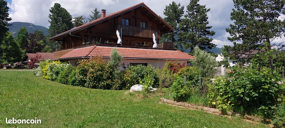 Maison 4 pièces 110 m² · à Cessy · 110 m² · 2 500 €/mois