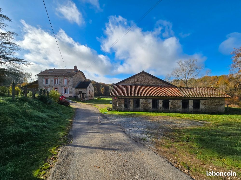 Maison 9 pièces 162 m² · à Masléon · 162 m² · 215 000 €