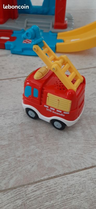 Super caserne Tut-Tut Bolide (image 6)