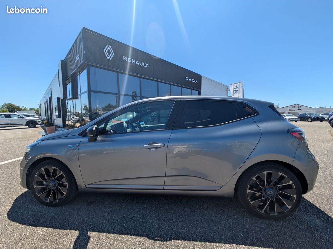 Renault clio v (2) 1.6 e-tech full hybrid 145 esprit alpine (image 3)