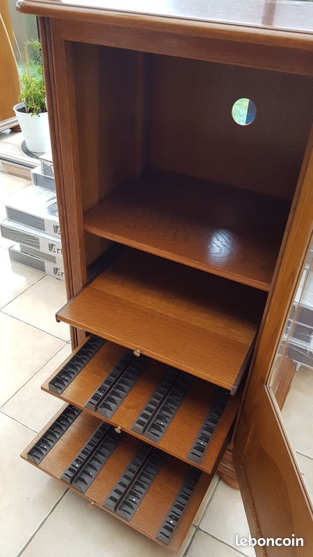 Vitrine en chene (image 2)