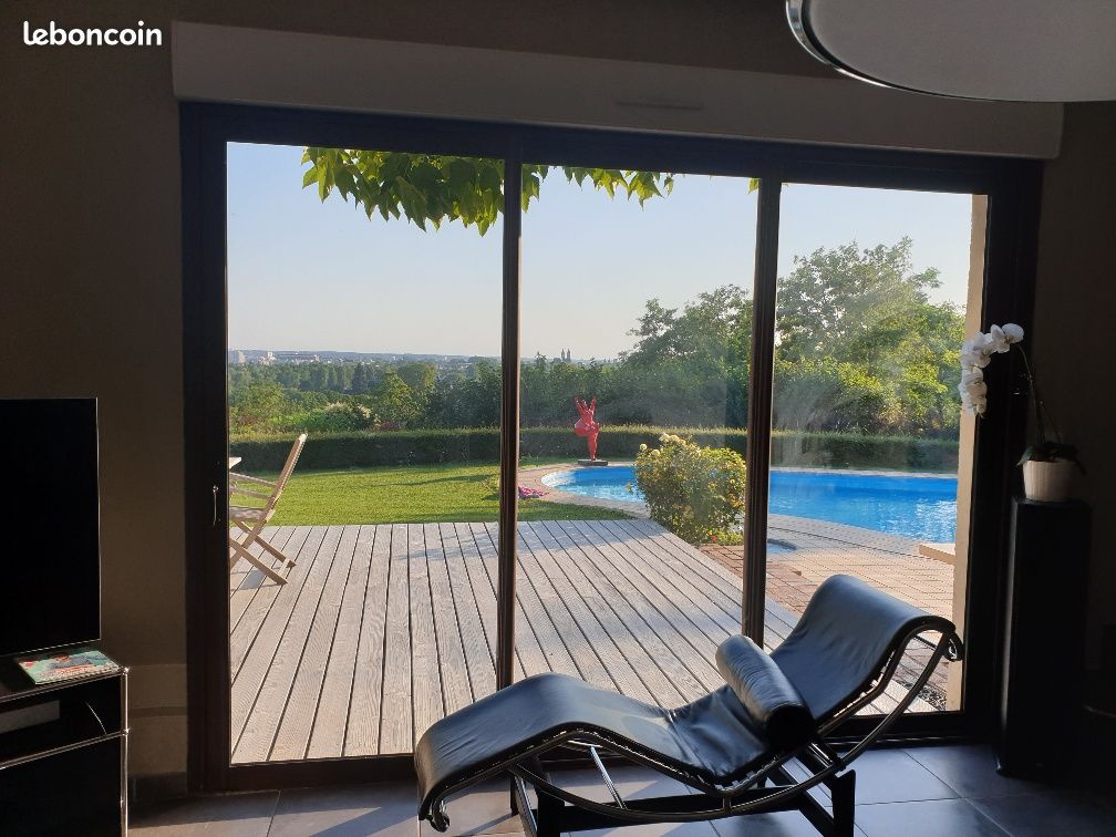 Villa de rêve avec vue exceptionnelle sur Tours (image 3)