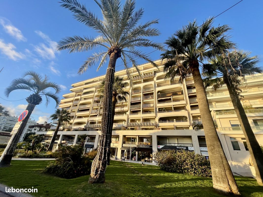 Appartement 1 pièce 34 m² · à Antibes · 34 m² · 299 000 €