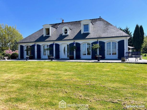 Maison 8 pièces 221 m²