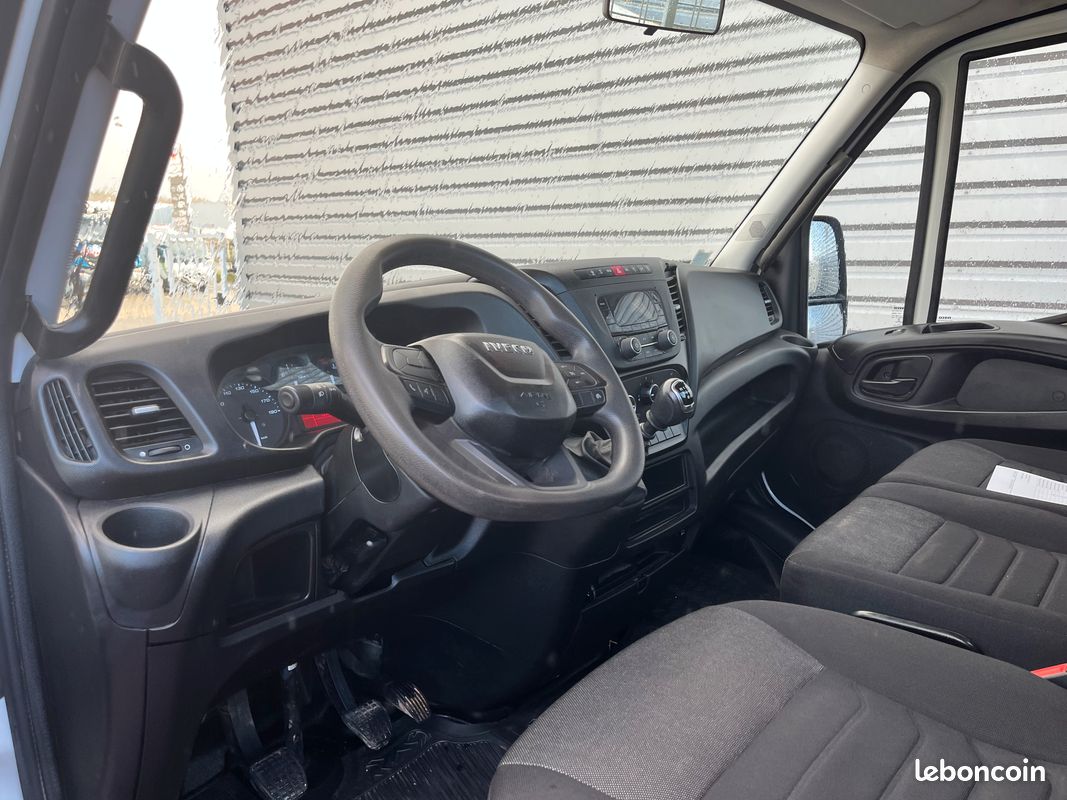 Iveco benne 160 cv 3 litres (image 3)