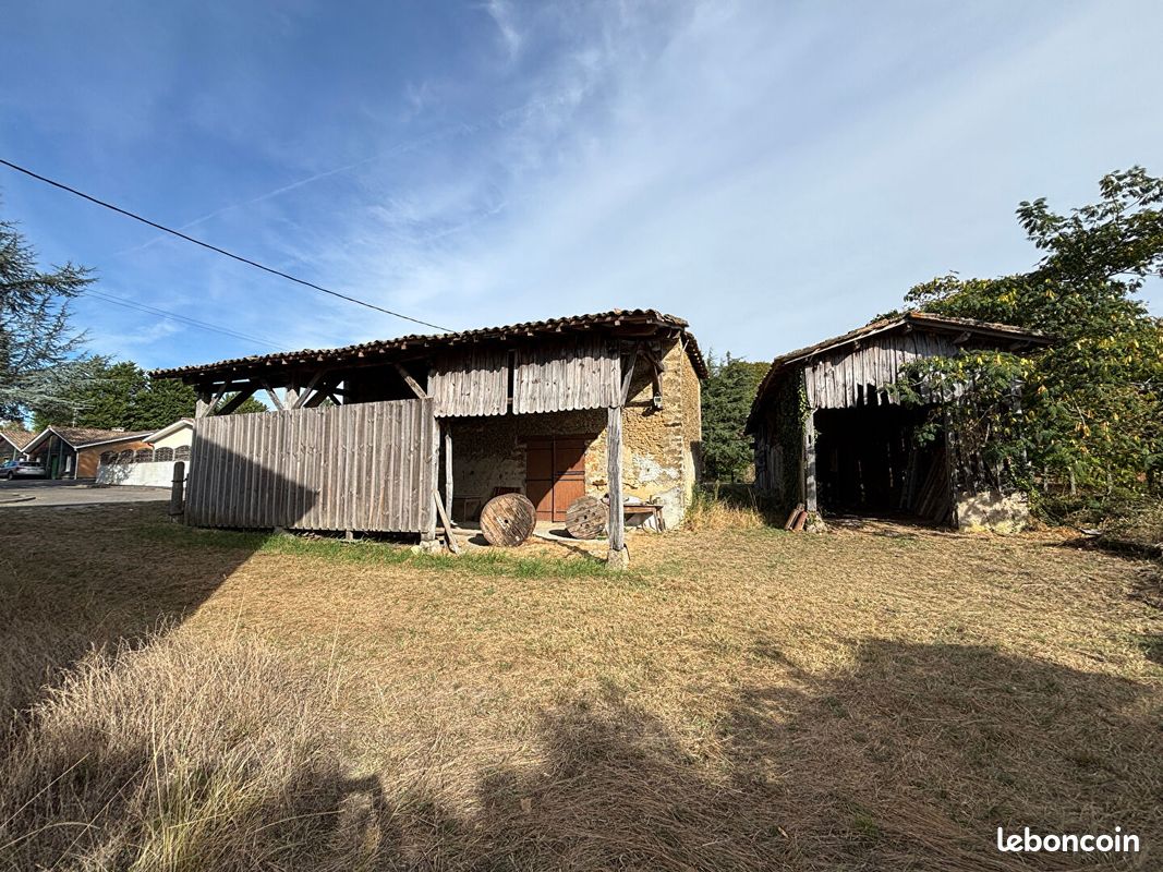 Terrain 613 m² · à Salles · 613 m² · 181 100 €