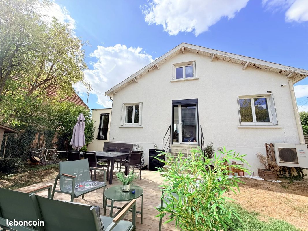 Maison 6 pièces 131 m² · à Sainte-Savine · 131 m² · 239 000 €