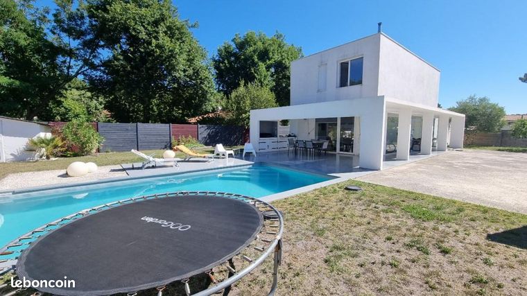 Maison 5 pièces 140 m²