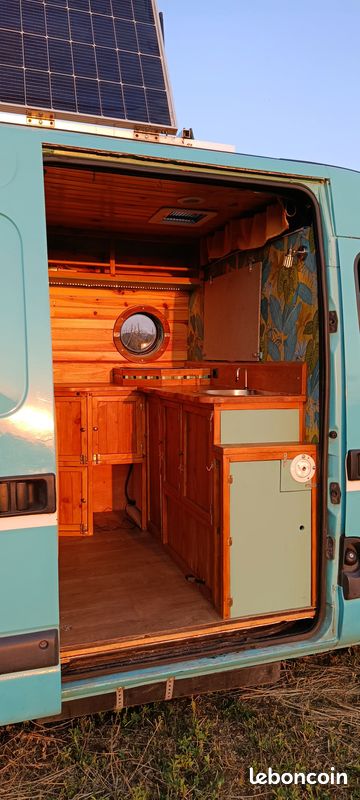 Fourgon amenage camping car Renault Master 2 - L2H2 (image 1)