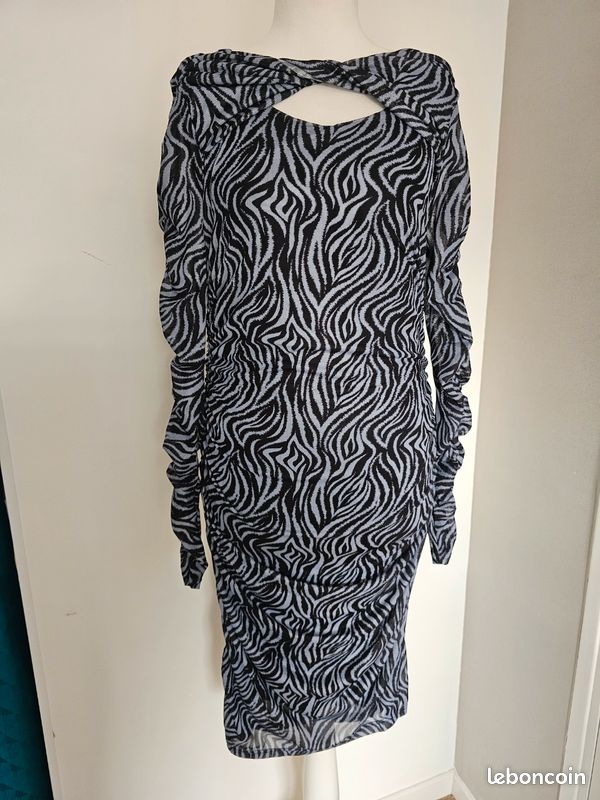 Robe Plissée Marine De Marque Tahari - Taille 4 - Neuve Avec étiquette