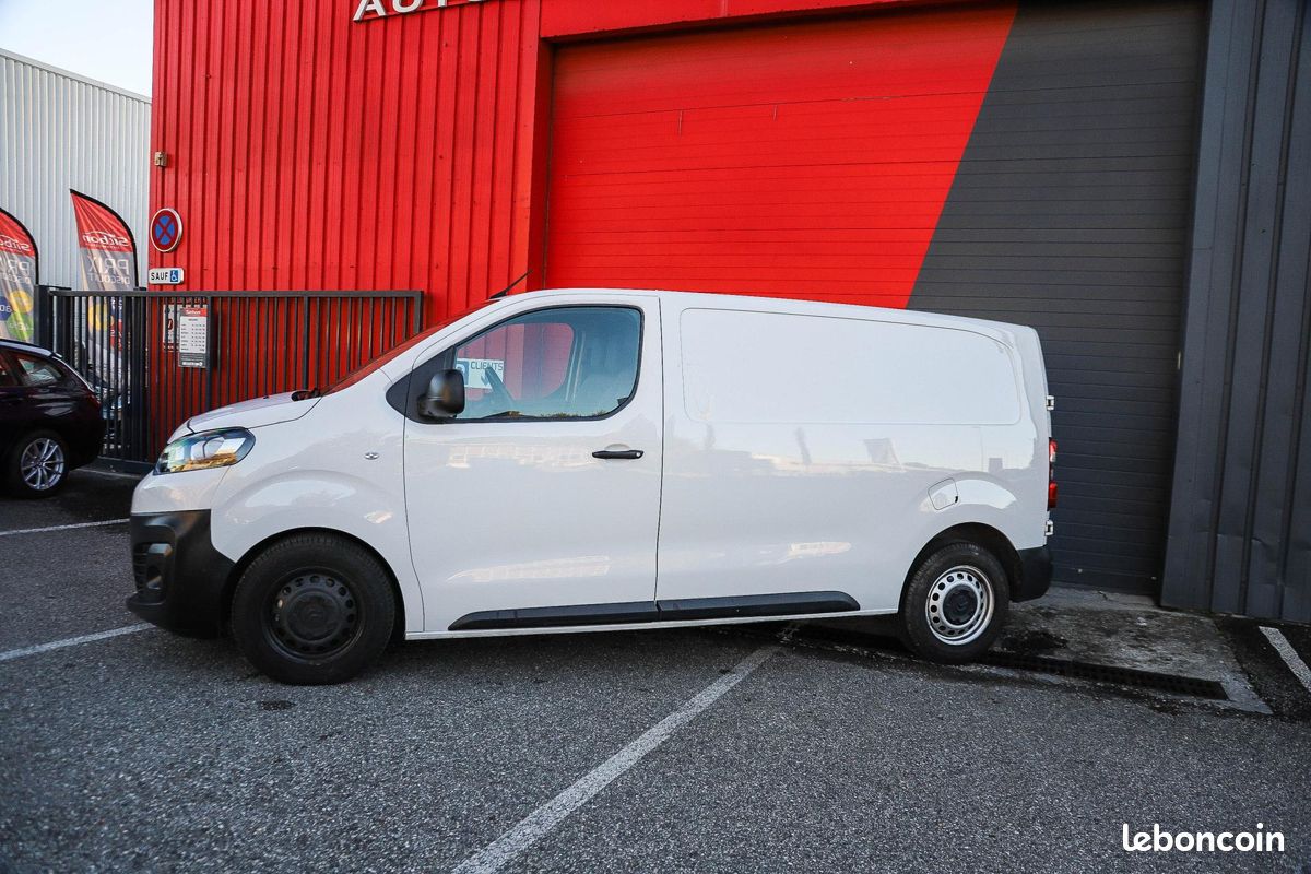 CITROEN JUMPY M 2.0 BlueHDi 180 EAT8 III FOURGON Driver CAMERA GPS (image 4)
