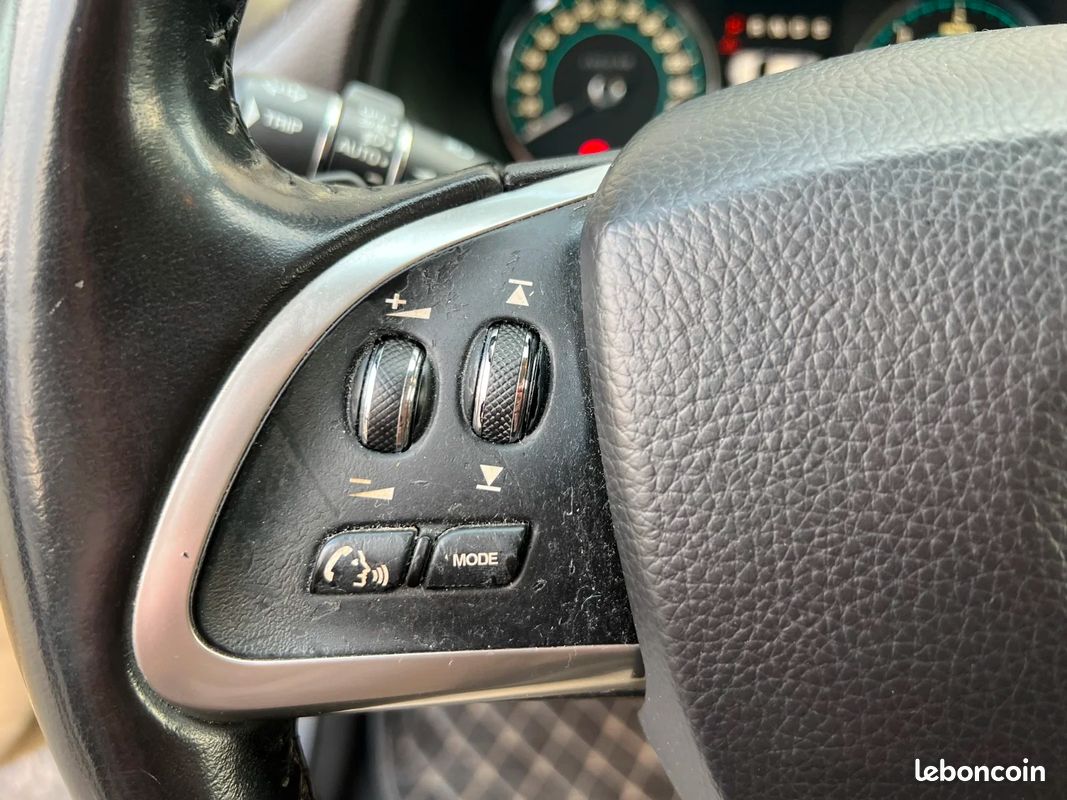 JAGUAR XF V6 3.0 D - 240 FAP Luxe A (image 23)