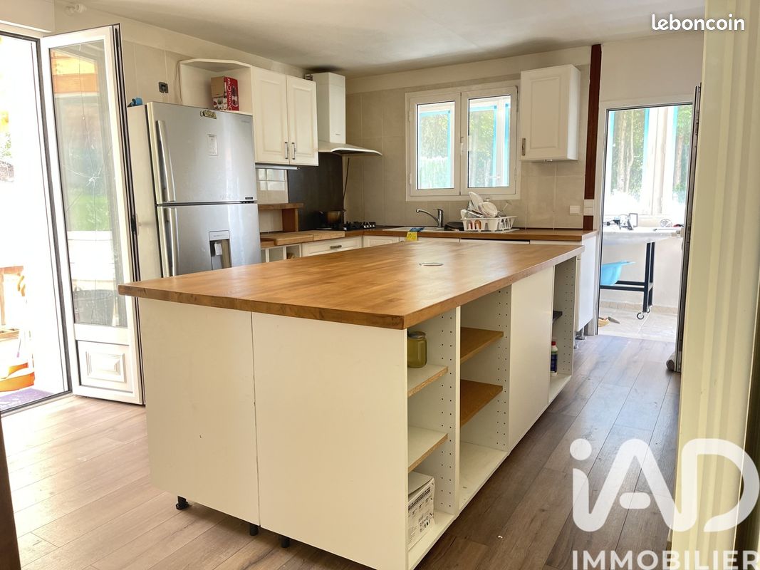 Maison 5 pièces 240 m² · à La Ferté-sous-Jouarre · 240 m² · 375 000 €