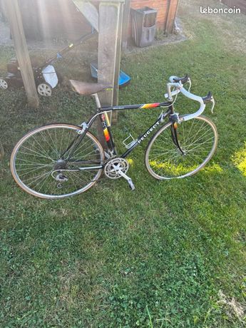 6 vélos cycles bicyclettes vintage alcyon peugeot à vendre